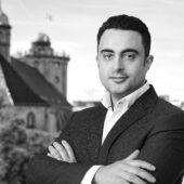 Adam Kamal_Sales employee